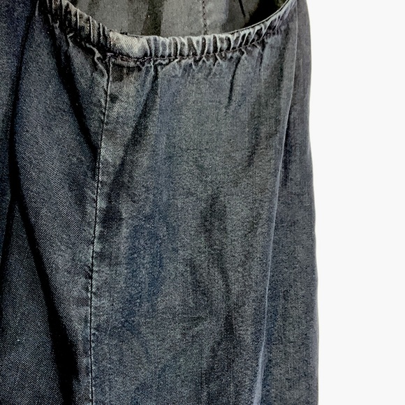 013 William Rast Floral Embroidered Button oversized Sleeveless Top Navy - Picture 4 of 4